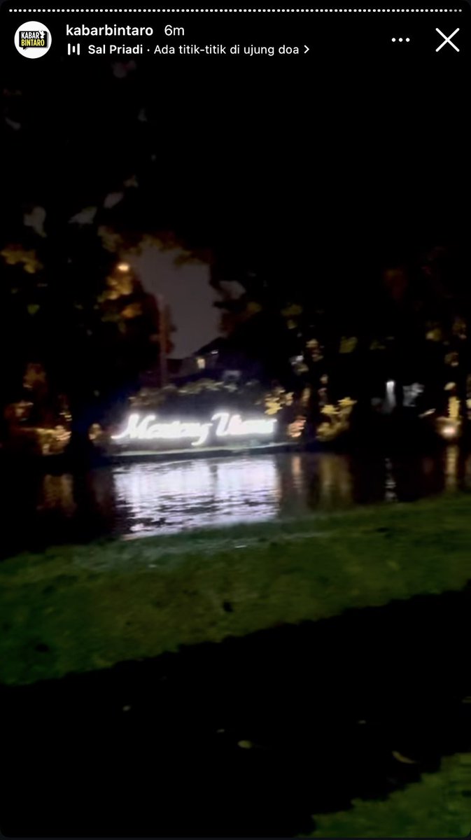 nocturnalcutie's tweet photo. full banjir bgt bintaro, perumahan orkay  menteng &amp; sekbil juga jadi danau🌊

source: kabarbintaro on instagram https://t.co/e7FF4yONSb
