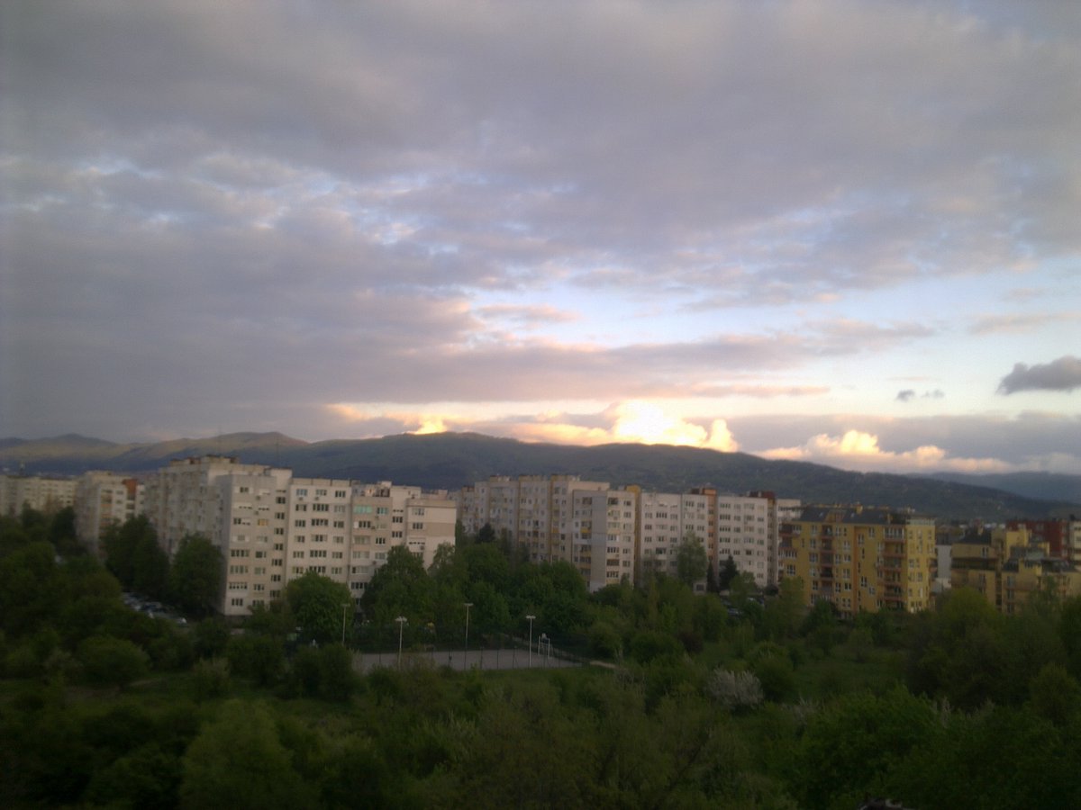 milsotirova's tweet photo. My Home and Environment are my Inspiration. Sofia, Bulgaria. https://t.co/KwSIbuCwOt
