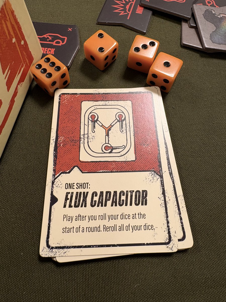Gearpanium's tweet image. Played #ThunderRoadVendetta on 2026-05-04 with 4 players #bgstats 

世紀末ヒャッハーなレースの始まり💥
最速で駆け抜けるか、他車両を全て潰すか！

久々のガチ殴り合い上等なゲームで、皆大満足🤣
バリアントルールのカードもあるので今度は全部載せでやろう………次元転移装置？？
