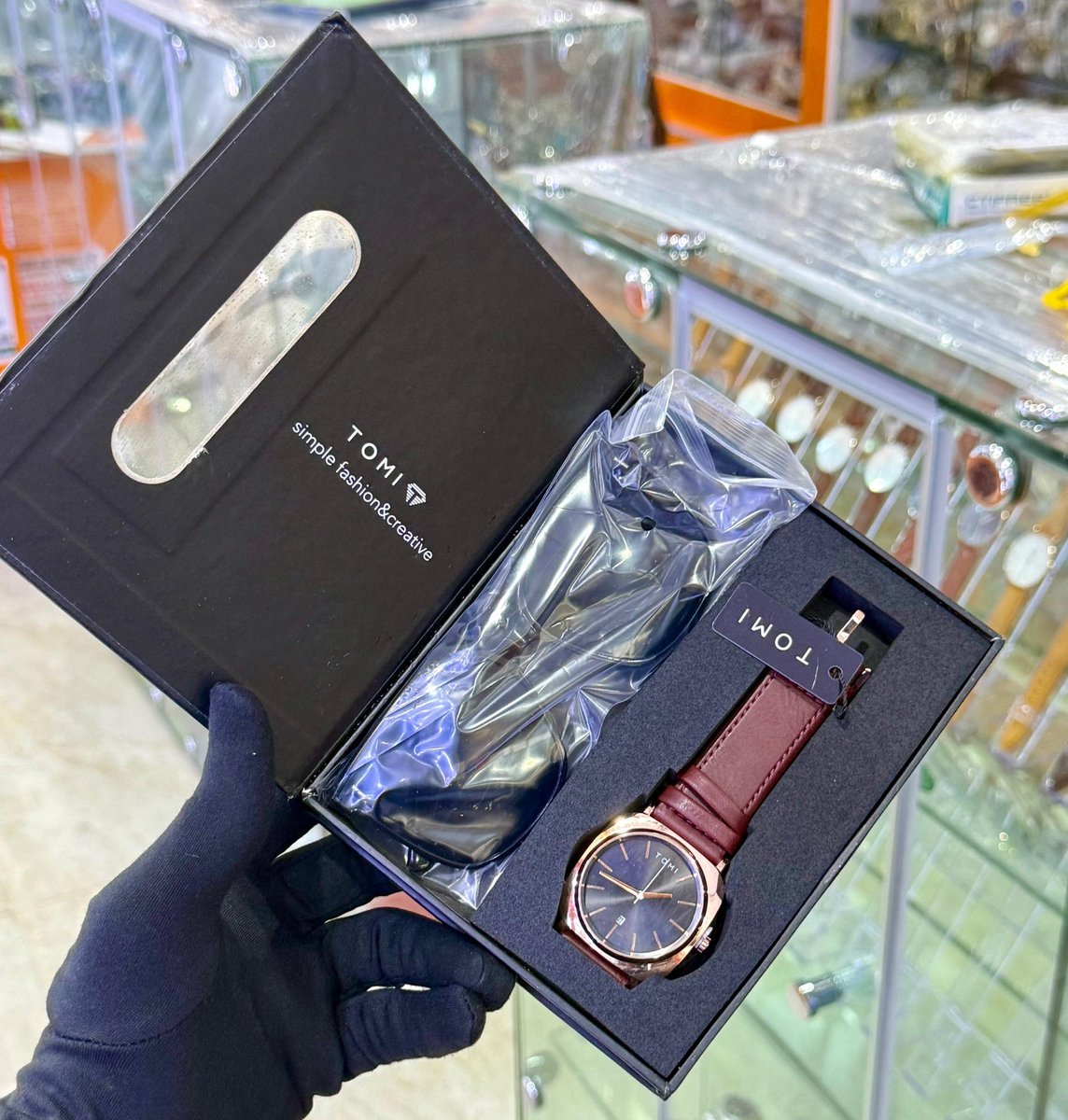 keywrists's tweet photo. TOMI watch available 
Price: 25,000 naira https://t.co/dh2cguybG3