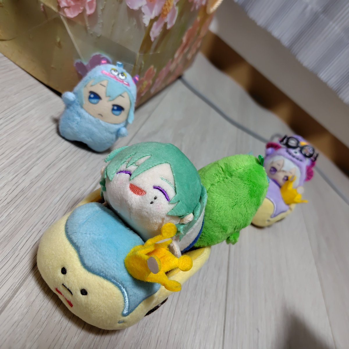 👓️「このお兄さん危ない感じがする！！！！」