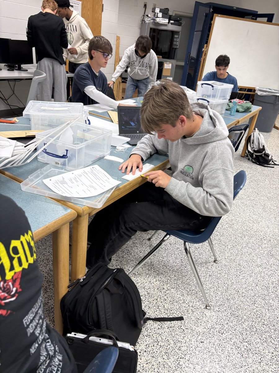 STEMAcademyLHS's tweet photo. Students in Mr. Leonard’s Aerospace class develop an understanding of flight instruments that operate using air pressure in a gyroscope with their RC airplane project. I’m looking forward to seeing the @LandstownEagles take flight! #EagleNation #futureisstem https://t.co/R4wCbDTo3Y