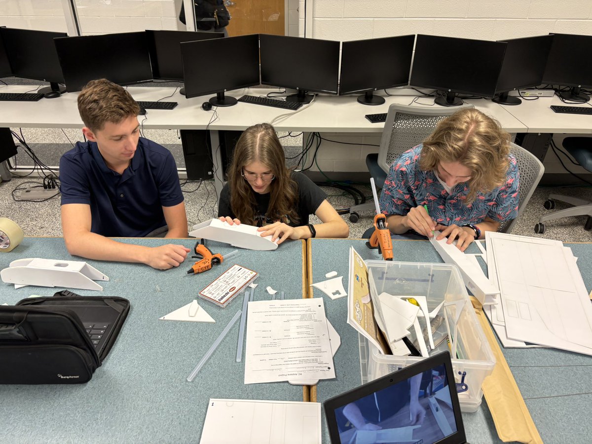 STEMAcademyLHS's tweet photo. Students in Mr. Leonard’s Aerospace class develop an understanding of flight instruments that operate using air pressure in a gyroscope with their RC airplane project. I’m looking forward to seeing the @LandstownEagles take flight! #EagleNation #futureisstem https://t.co/R4wCbDTo3Y