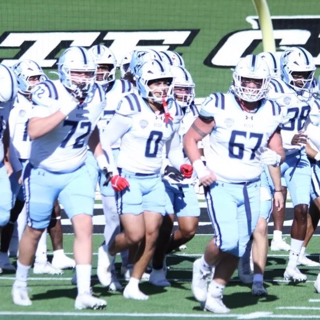 DeanBaker_56's tweet photo. Blessed to receive an offer from Keiser University! @_OrtizTorres @CoachMylesRuss @KeiserFootball 

@coachpannucci @DwaneRobinson4Q @coachbpalmer5 @MHSdogsfootball https://t.co/JyafZc3CXm