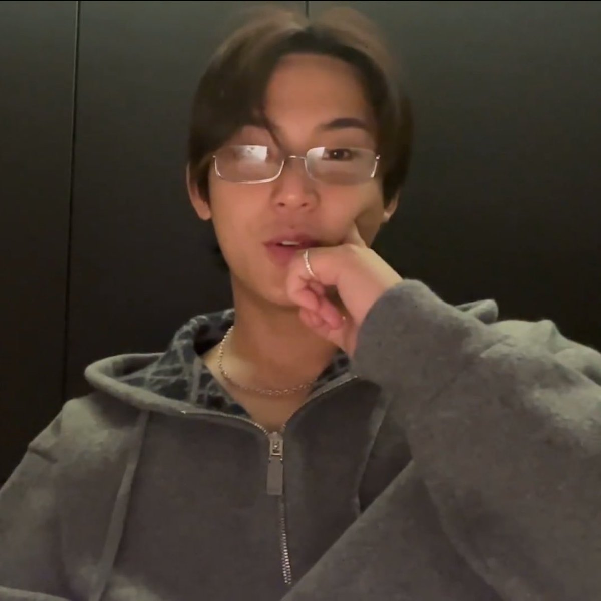 모빌 tweet media