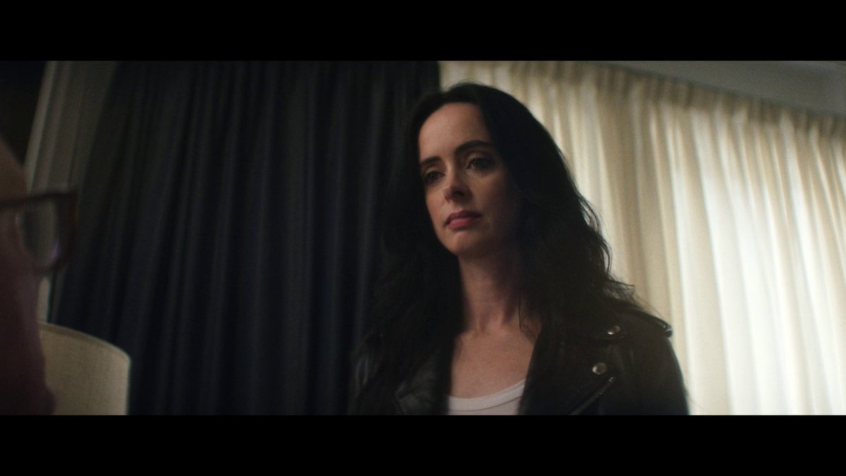 Gingy7891's tweet image. Dalla faccia lei sta chiaramente pensando a quale arto strappargli per primo. #DaredevilBornAgain