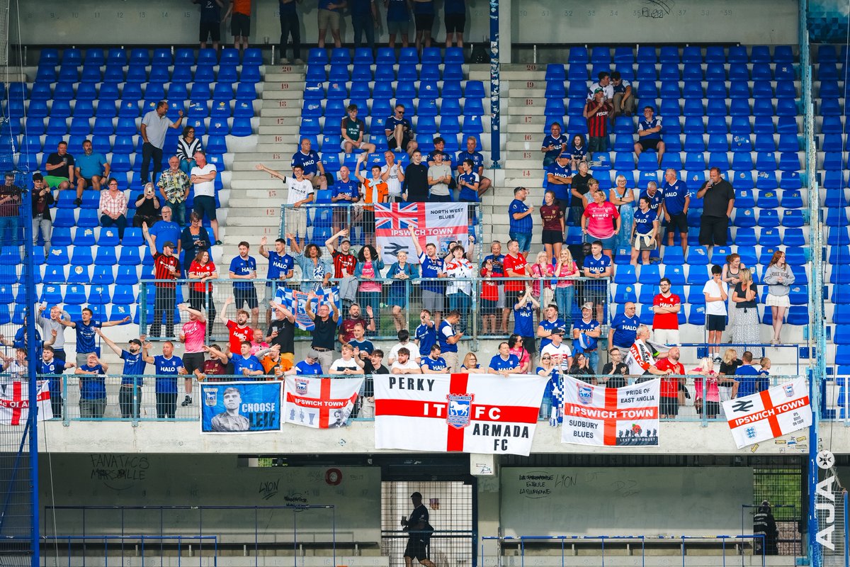AJ Auxerre tweet media