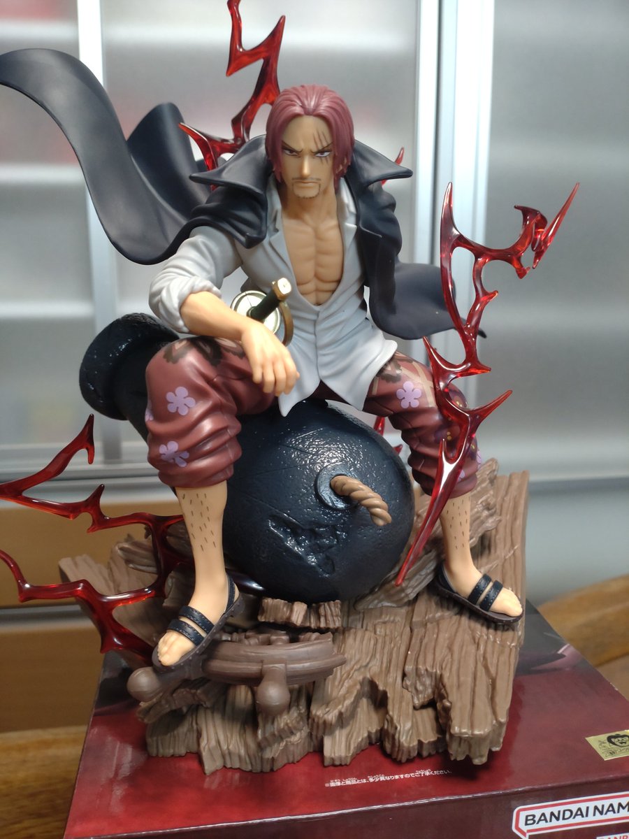 masamune_0's tweet photo. タイミングがなくて開けてなかったプライズ
なかなかにいい感じですやん……！
噛み合わせが悪くて組み立て大変だったんでこのまま飾ることにする https://t.co/TMIA9bNftx
