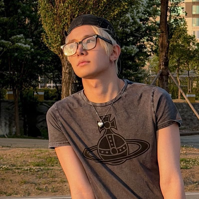 shoseung sevEN- VAI VER O ENHA tweet media