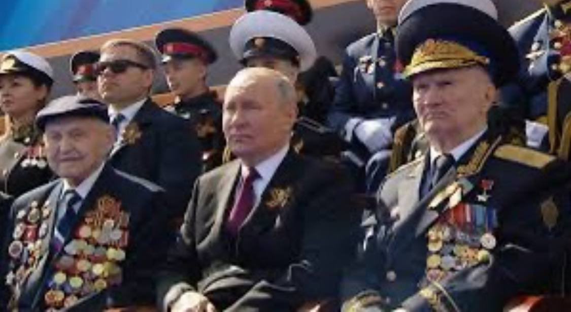 Максим Мирович tweet media