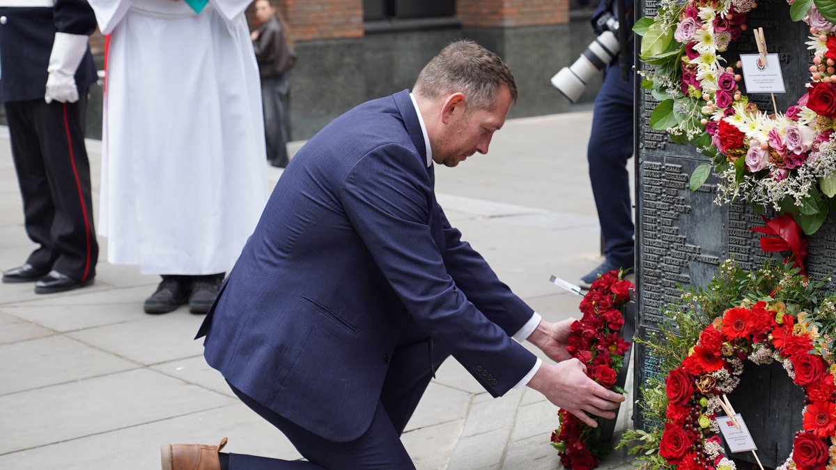fbunational's tweet image. Solidarity with everyone who took part in the minute's silence for Firefighters Memorial Day.

We will never forget the bravery and sacrifice of over 2,300 firefighters who have died in the line of duty.

#WeRemember