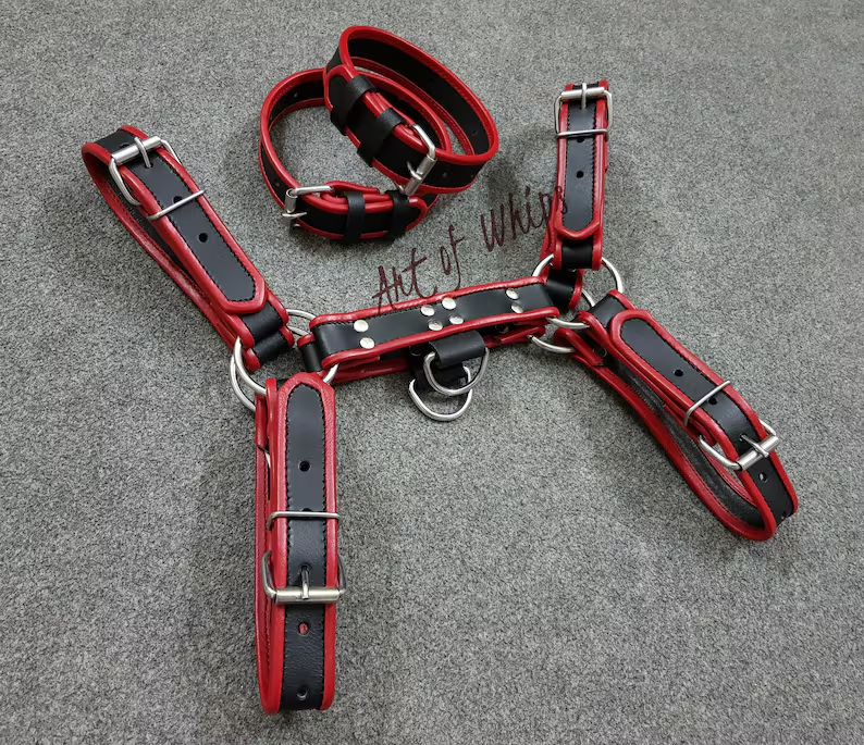 art_whips's tweet image. Handmade leather bicep bracelets &amp;amp; chest harness set 🔥 Adjustable fit, bold clubwear vibe, built to stand out.

🛒 artofwhips.etsy.com/listing/707672…

#MensStyle #LeatherHarness #Clubwear #Handmade #EtsyFinds #BoldLook #Menswear #AltFashion