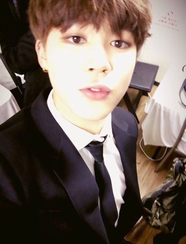 ♱ bibi. 🩷 ⊙⊝⊜ VAI VER O BTS E O ENHYPEN tweet media