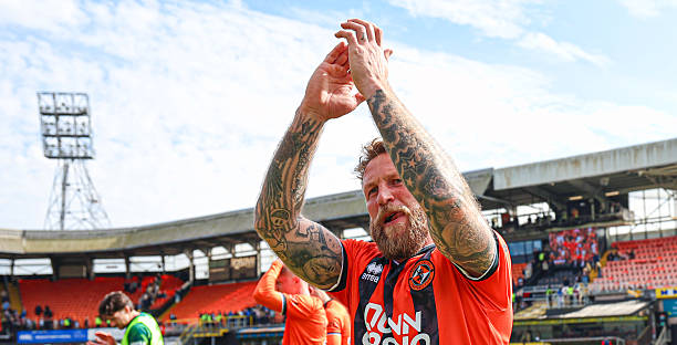dufcway tweet media