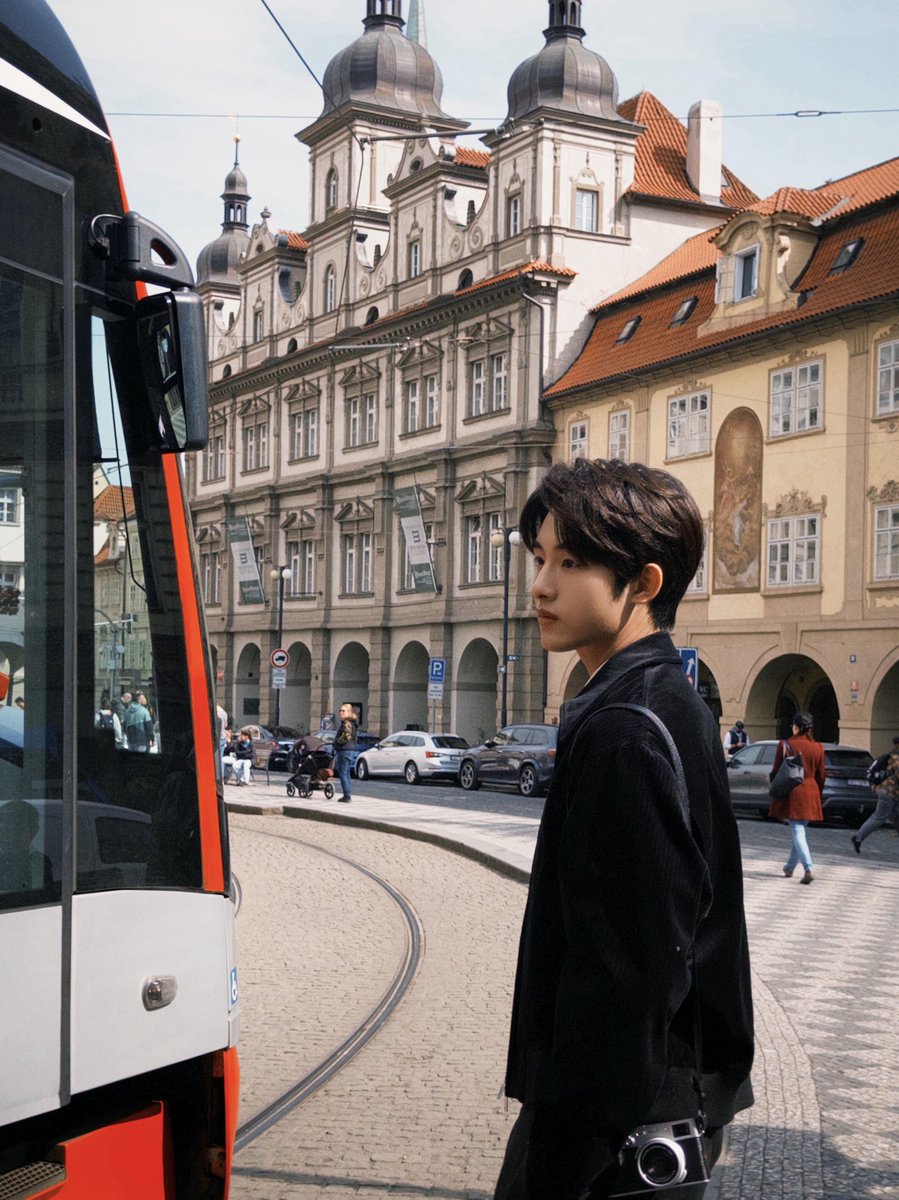 namairama's tweet photo. ㅤㅤ

ㅤㅤㅤㅤ𝐒𝐄𝐋𝐀𝐌𝐀𝐓 𝐇𝐀𝐑𝐈 𝐄𝐋𝐄𝐄𝐍𝐀 
ㅤㅤㅤ  𝐃𝐀𝐍 𝐄𝐑𝐖𝐈𝐍𝐃𝐑𝐀 𝐒𝐄𝐃𝐔𝐍𝐈𝐀!

 ㅤ https://t.co/icC4k9uzU8