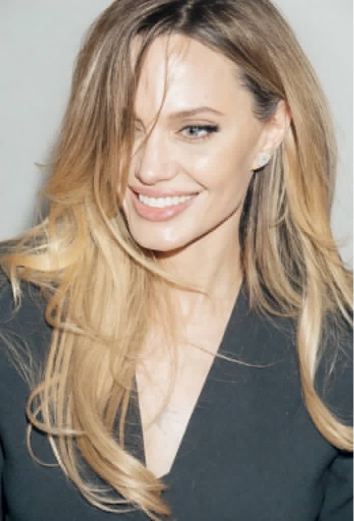 Star angelina jolie tweet media