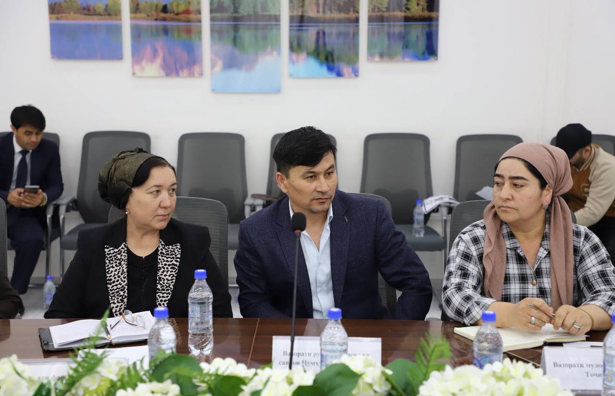 TajikistanC's tweet photo. On April 22 a roundtable was held at the Ministry of Health and Social Protection of the Population of the Republic of Tajikistan on launching the new project “Evidence-Based Risk Communication and Community Engagement in Public Health” (EMCE). https://t.co/FcNVUAss6e