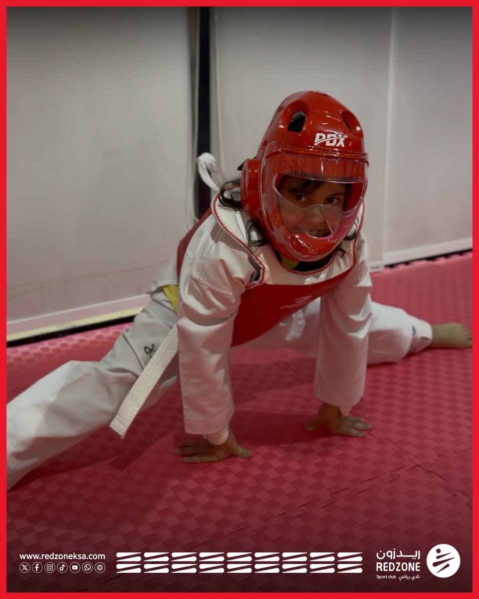 RedzoneKSA's tweet image. أبطالنا الصغار ✨
حماسهم يكبر… وثقتهم تكبر معهم✨🤍
#MuayThai
#Kickboxing
#Taekwondo
#Karate
#Gymnastics