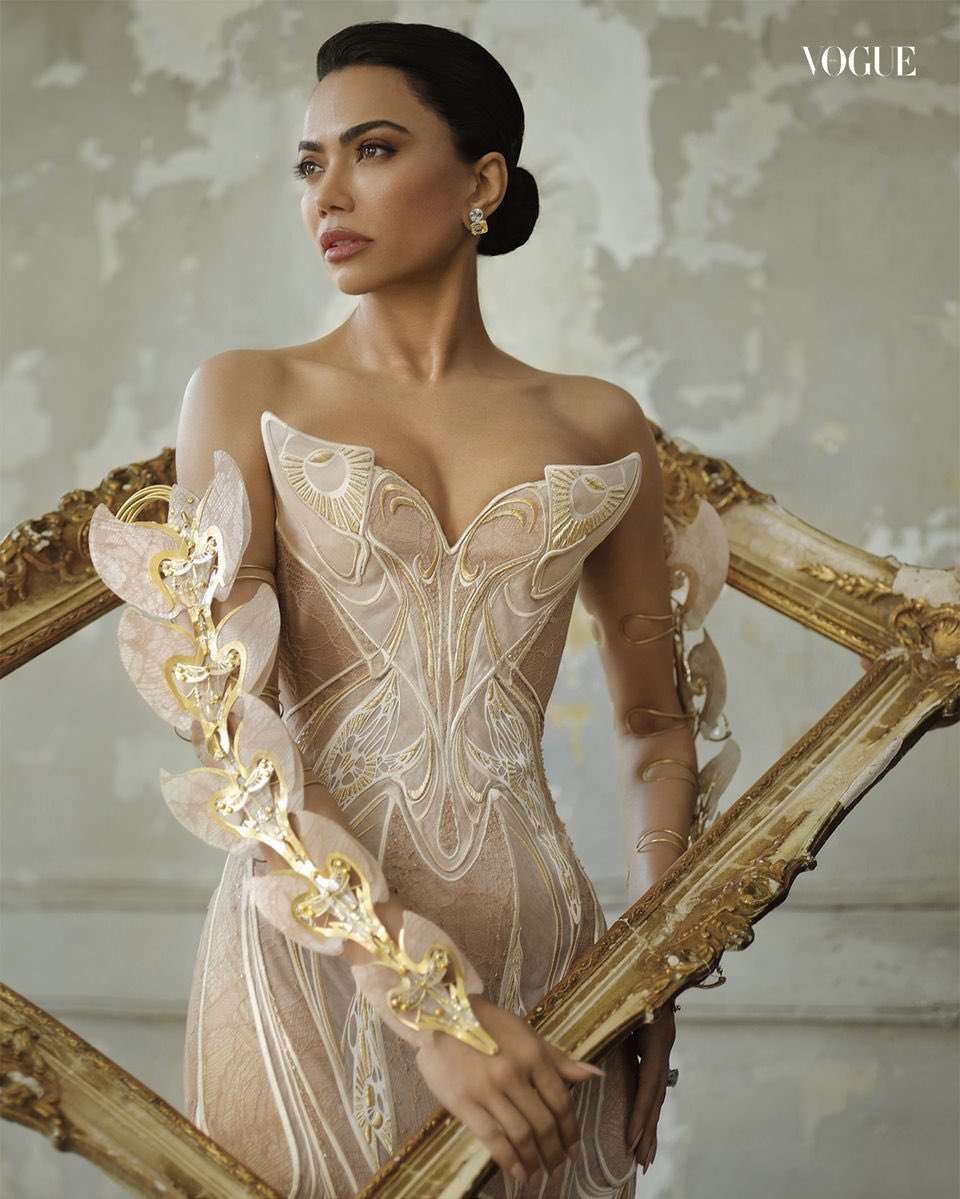 flyestdesi's tweet photo. mona patel wearing custom iris van herpen for the met gala, 2024. — partly made by indian embroidery houses to create a nude sculpted gown with a butterfly shaped corset and scalloped train. 🦪 https://t.co/VxBD9YP3m8