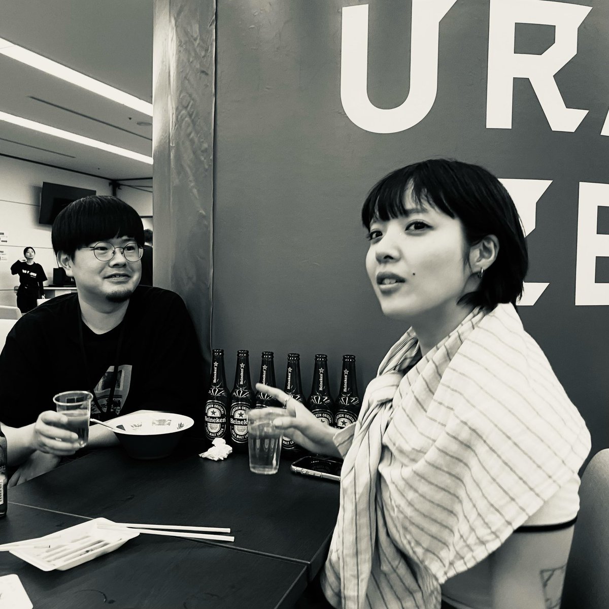 260504 rockme8284 인스타그램 #아이묭 #あいみょん 

聖地のゴールデンウィーク。2002年のW杯から日本はどれくらい進化したのだろう？豪快にボトル並べる若者見て安心。今年は楽しめそうだ。ありがとうさいたま！
#あいみょん