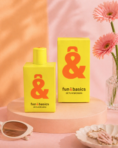 funandbasics's tweet photo. 3 detalles que lo cambian todo 👜💐✨
Tu bolso, tu pañuelo, tu perfume… la fórmula secreta para brillar sin esfuerzo 🔥 #HazRuido

#MásQueFun #FunAndBasics #StyleCodes #SoftPower #FashionAccessories https://t.co/mK8V0jMQlF