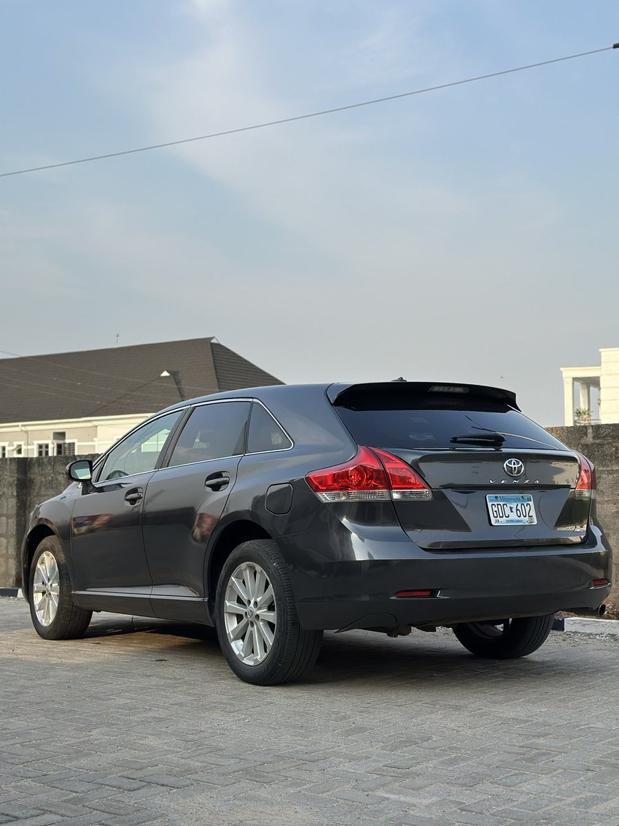 Auto__wheels's tweet photo. NEW ENTRY‼️‼️
Brand: Toyota 
Model: Venza 
Year: 2011

✅key 
✅Panoramic roof
✅Leather upholstery 
✅Reverse camera 
✅4plugs

Condition: Foreign used 🇺🇸

💯 Buy and drive
Call 📞/WhatsApp: 08166239674

Price: 14.5m

Location: Lagos
Pls RT 🙏🏾
#carsales #lagoscars #Auto__wheels https://t.co/JG6Mw8KFwV