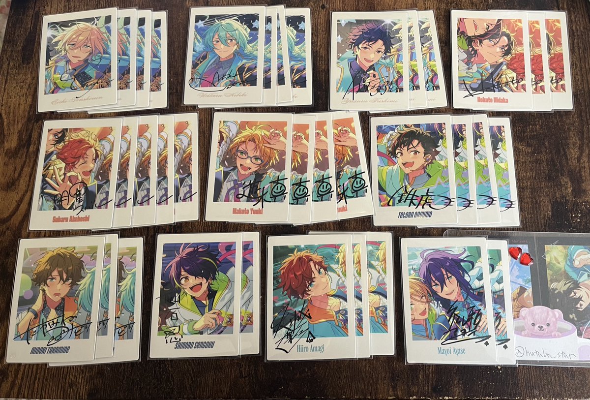hutaba_star's tweet photo. 【交換】あんスタ10周年　特典ぱしゃっつ
譲　英智、渉、弓弦、北斗、スバル���真、鉄虎、翠、忍、一彩、マヨイ、凪砂、日和、茨、ジュン、宗、みか、ひなた、燐音、HiMERU、こはく、ニキ、薫、晃牙、アドニス、友也、なずな、光、敬人、紅郎、颯馬、維吹、司、嵐、夏目、つむぎ、宙、斑 https://t.co/VWzzItzUoU