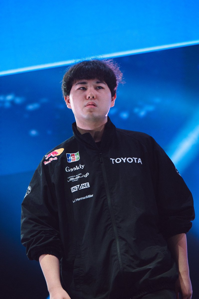 eSports_creatures tweet media