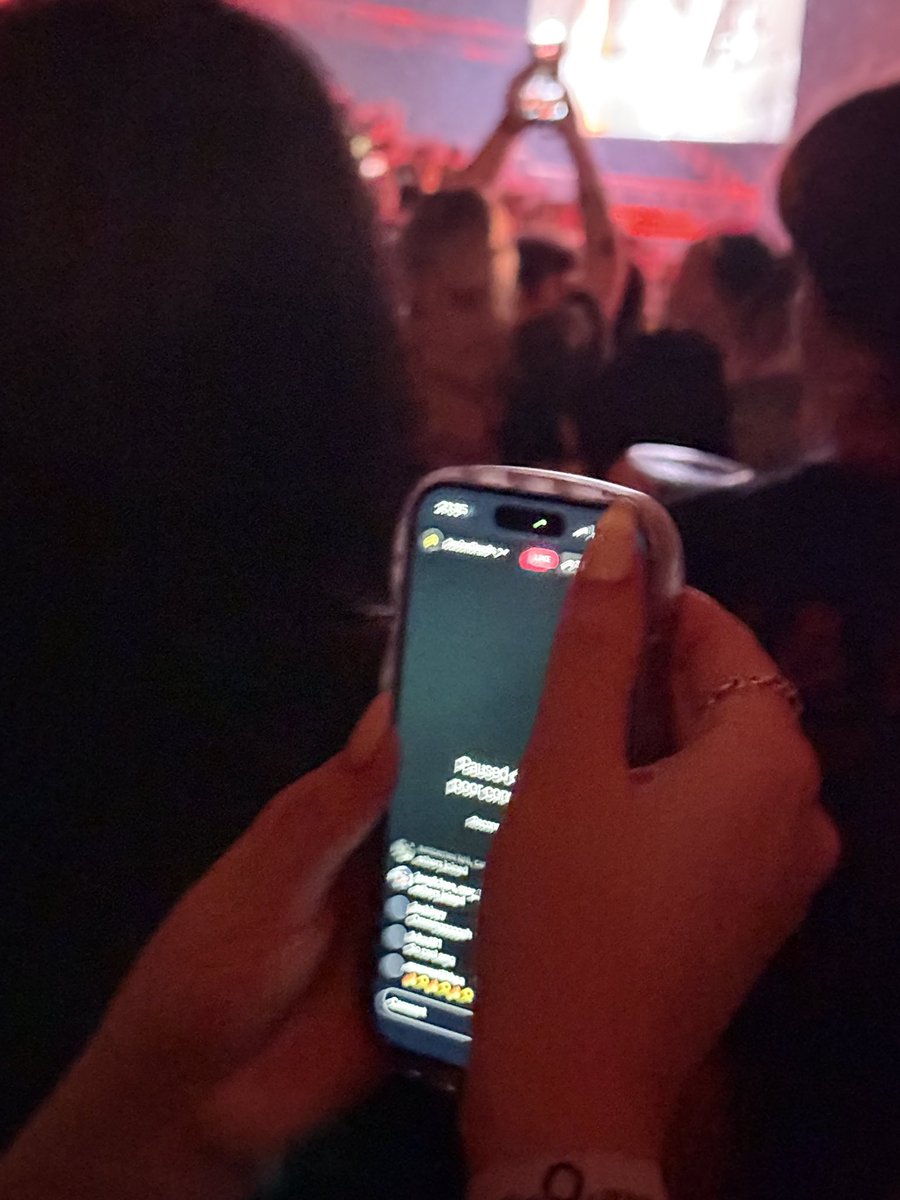 tara ²⁸ tweet media