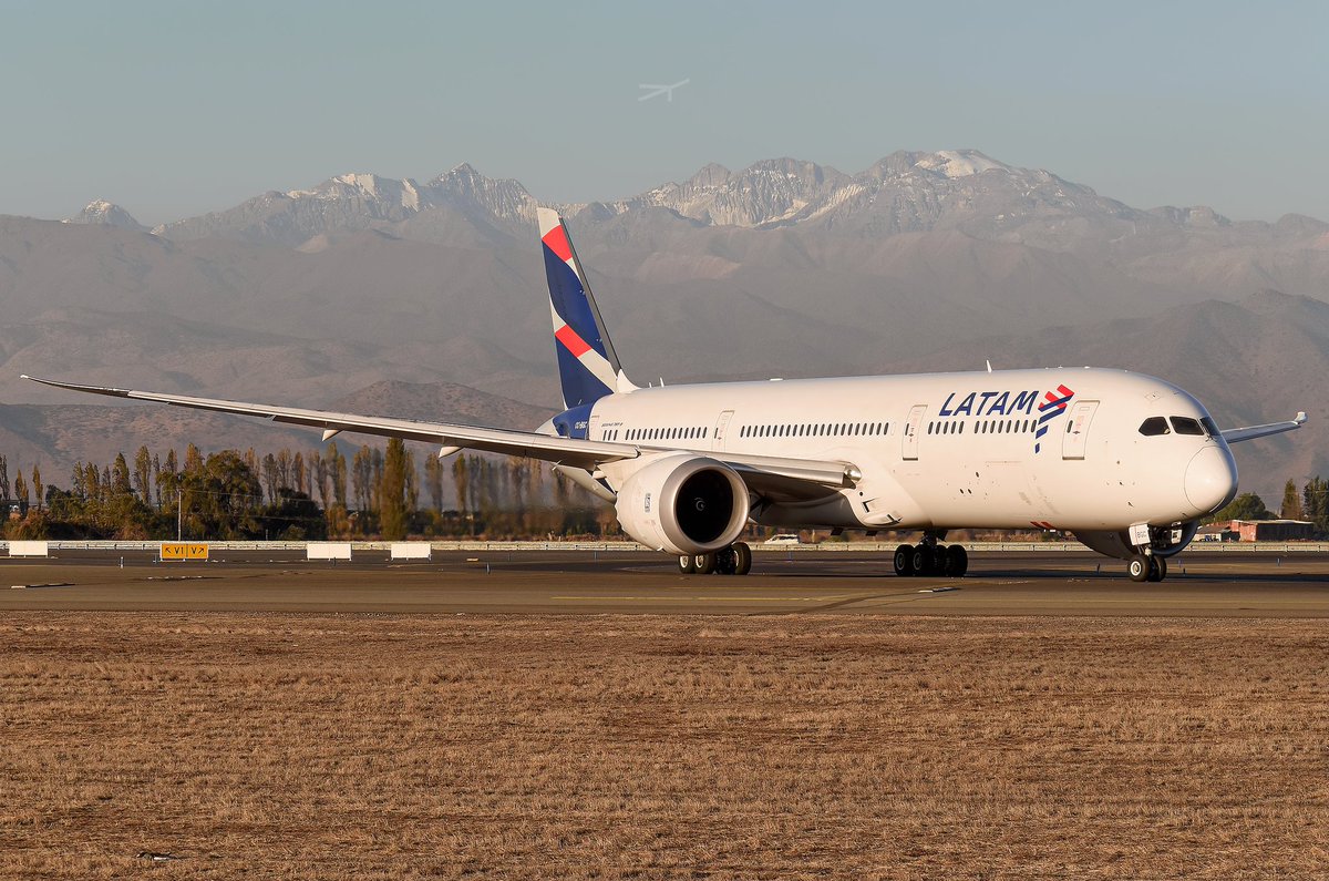 Boeing 787-9 Dreamliner
LATAM Chile
CC-BGC
Santiago, Chile (SCL/SCEL)

02/05/2026

Maurice Becker © 2026
#spotterschile #CCBGC