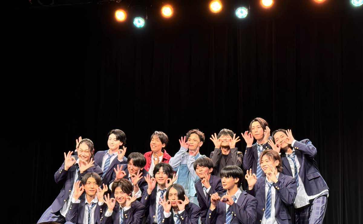 あるまじろ tweet media