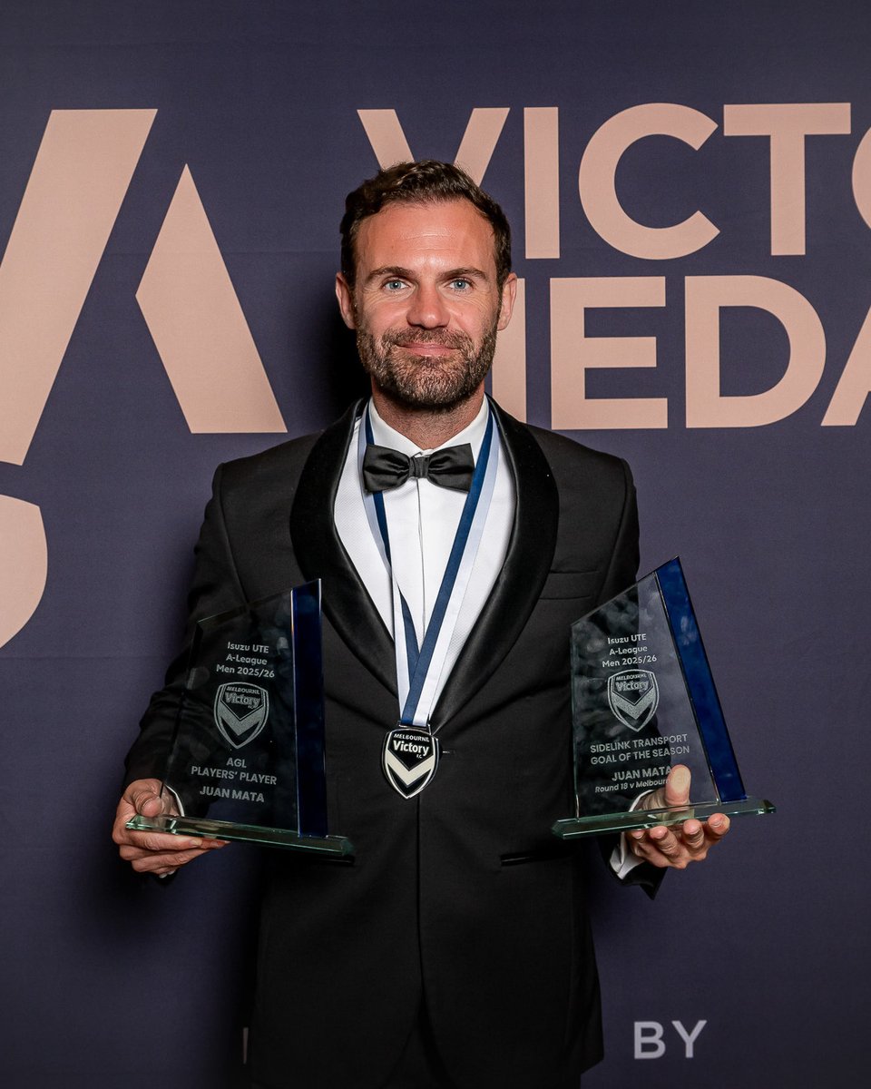 gomvfc's tweet photo. A night to remember. Forever etched into Melbourne Victory history @juanmata8 ✍️ 💙 https://t.co/DGQjJWWwJC