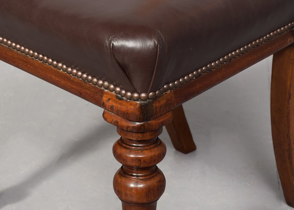 antiques_atlas's tweet image. For SALE on Antiques Atlas we have this
Set of 10 Mahogany Dining Chairs
antiques-atlas.com/antique/set_of…
From  Georgian Antiques @GeorgianAntique
#antique #antiques #antiquefurniture #antiquediningchairs #antiquechair #antiquechairs