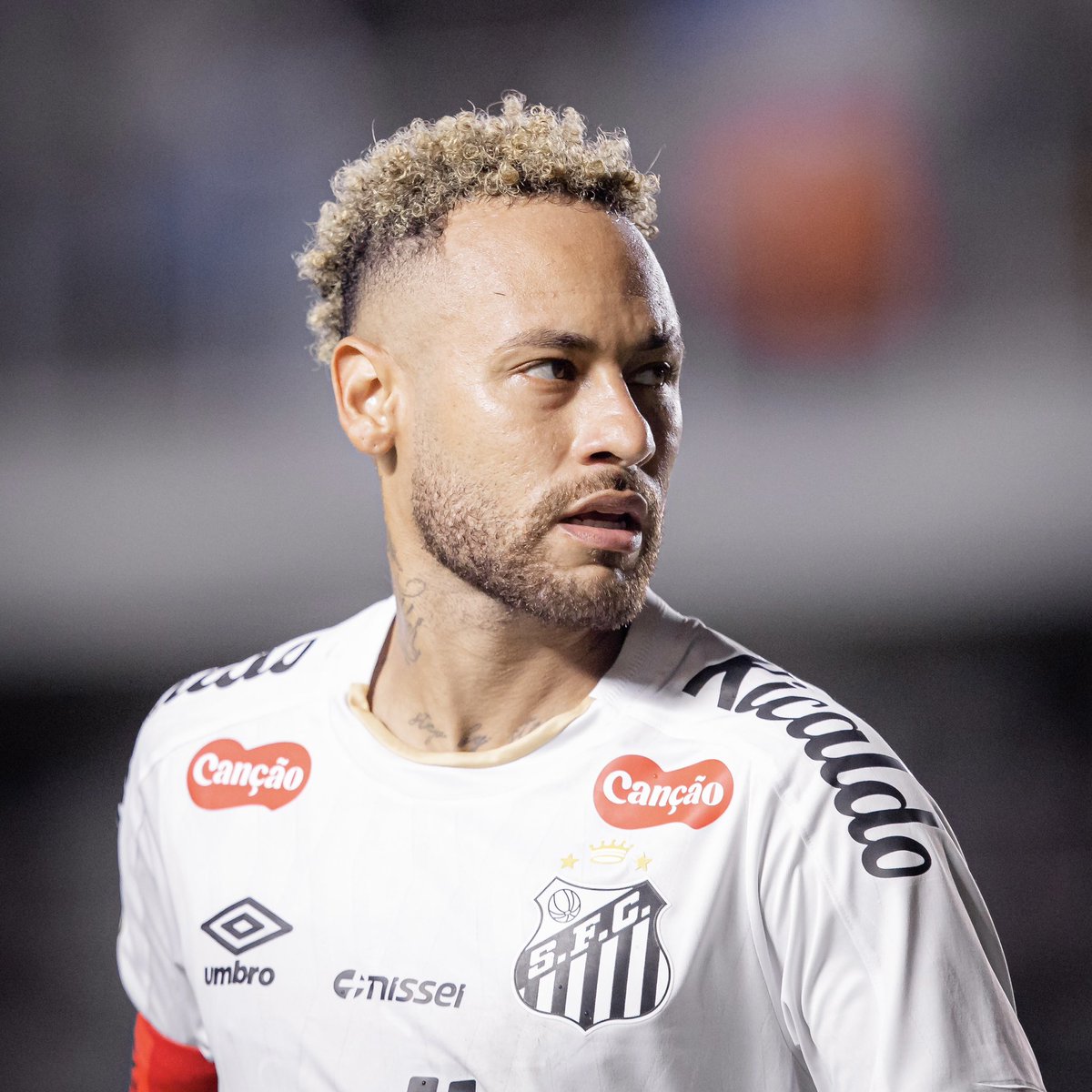 🇧🇷 HORA DA VERDADE! Em busca de uma vaga na Copa do Mundo, Neymar deve atuar nos próximos 4 jogos do Santos antes da convocação. Confira:

✈️ Santos x Recoleta (Sul-Americana) | 05/05
🏠 Santos x Bragantino (Brasileirão) | 10/05
✈️ Santos x Coritiba (Copa do Brasil) | 13/05
🏠