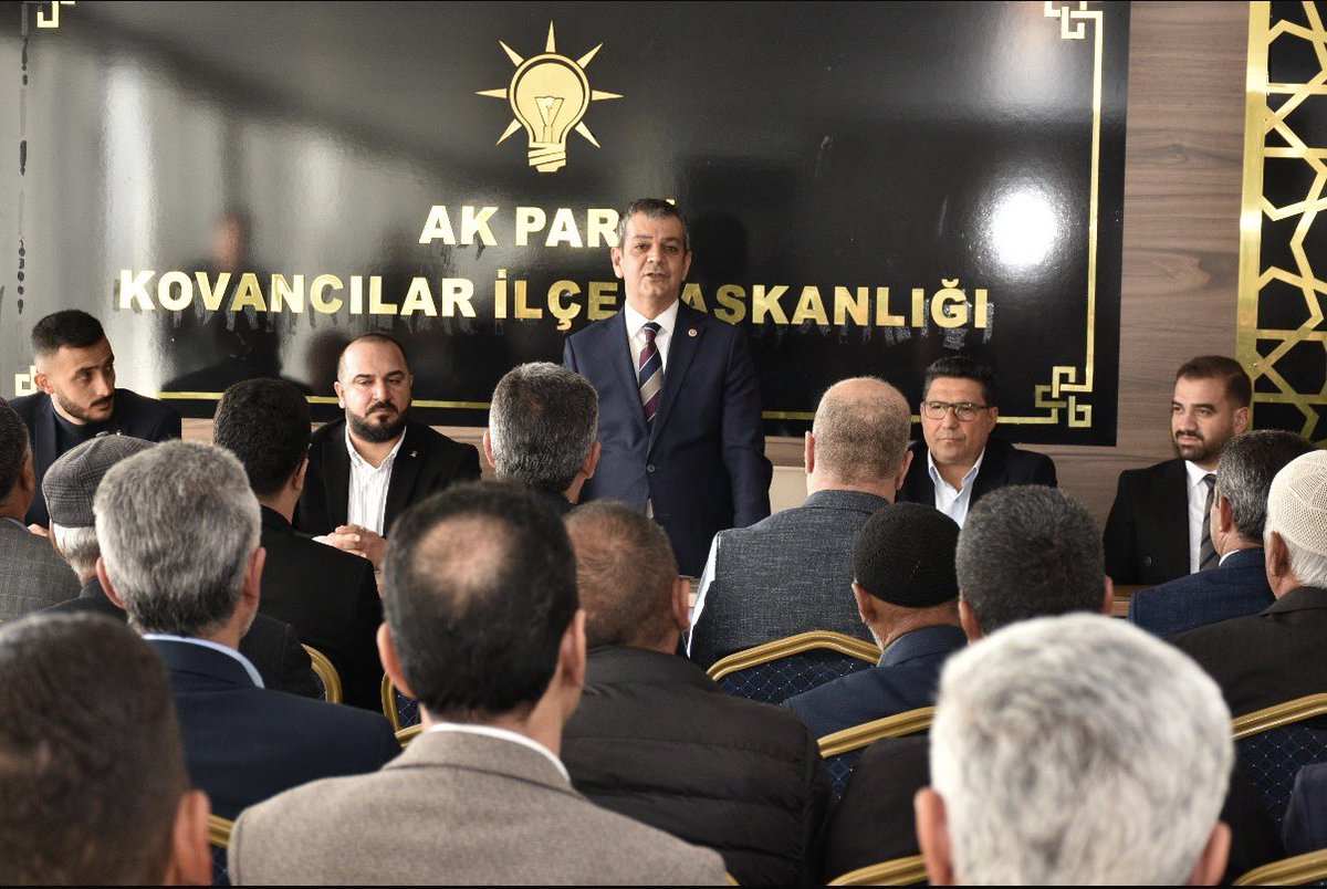 ridvankoc23's tweet photo. Çok Kıymetli Milletvekilimiz Abimiz, Her Zaman Elazığ Merkez Başta Olmak Üzere 10 İlçesiyle 10 Beldesiyle Her Daim Teşkilatının, Vatandaşlarımızın Yanında  Türkiye Yüzyılı Şiarıyla Mecliste Buna Örnek Olacak Vekillerimizin En Başında Gelen Kişidir... 

Sen Yürü Teşkilat DİMDİK Arkanda Sayın Vekilim.

@CengizDMRKY47 
@isselmanoglu23 
@erolkeles23