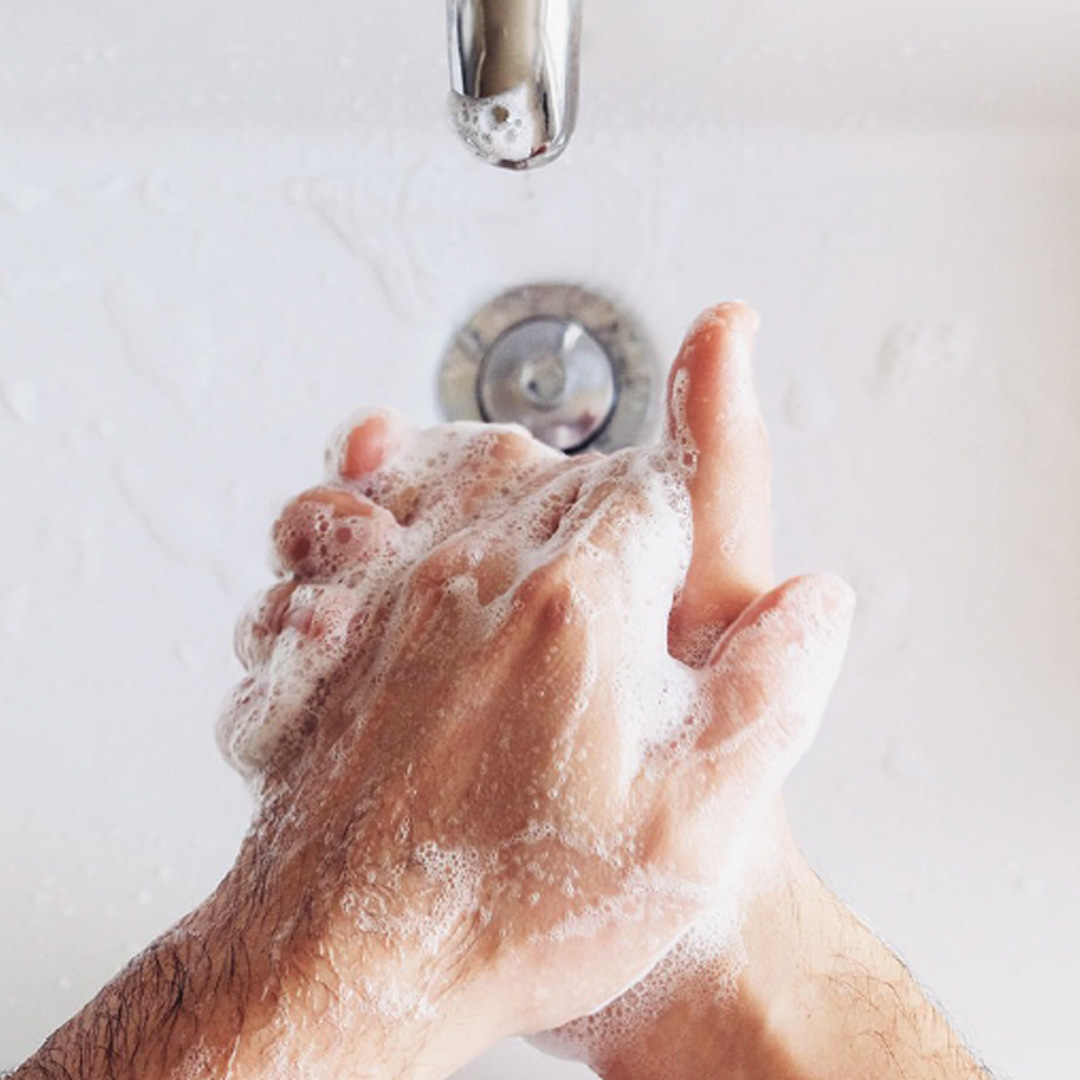 Essity_DE's tweet photo. Saubere Hände. Gerettete Leben. 👐🫧Heute feiern wir den Welttag der Händehygiene – unter dem WHO-Motto „Action saves lives". Bei Essity stehen wir jeden Tag für bessere Hygiene und sichere Gesundheitsversorgung für alle ein.
#WHHD2026 #ActionSavesLives #Essity https://t.co/aO5VEGOgeV