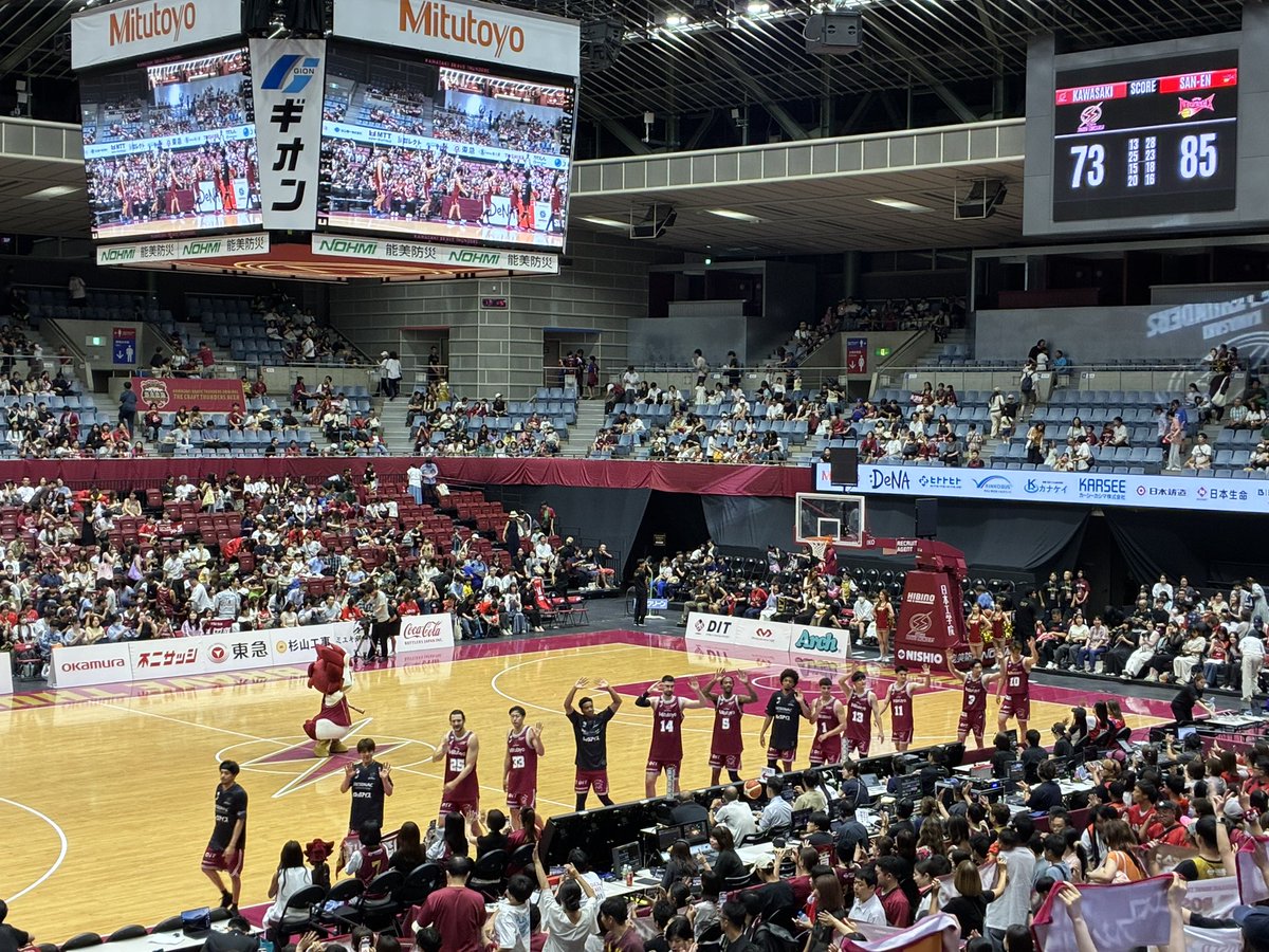 _2_you's tweet photo. 2025-26シーズン終わったので振り返り。

今年こそはBリーグ観戦デビューするぞと思い、近所の川崎のプレシーズンゲーム観に行ったらどハマり。気づけばとどろきに足を運ぶ生活に。
地元の千葉J応援するつもりだったけど気づけばBe braveしてた。

#川崎ブレイブサンダース https://t.co/Og7ZobXcze