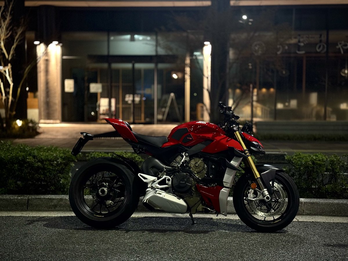 takakai_0127's tweet image. バチイケ🔥

#Ducati
#ストリートファイターv4