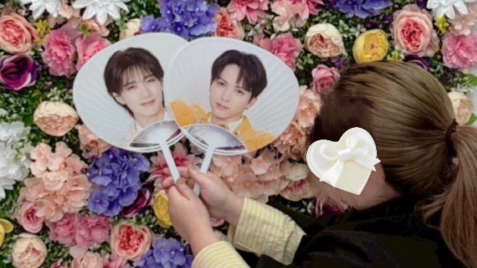 Shiwo_ik's tweet image. やっと届いたグッズでウシ活🐮🍼
うちわ5枚持つのやっぱ難しい😭
嵐の時に培った技術で持ってました笑笑
今のプリクラ推し背景にできるのすごい…と感動した1日でした💖

 #MILK  #吉田仁人  #山中柔太朗  #佐野勇斗  #塩﨑太智  #曽野舜太 
 #みるきーずと繋がりたい
 #MILK好きな人と繋がりたい