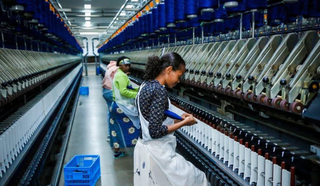 ETEmbassyJIB's tweet image. A journey from dependency to sovereignty! The #MadeInEthiopia mov’t demonstrated that the #manufacturing sector is achieving #market-led growth, breaking down structural barriers and boosting national #production capacity towards greater economic sovereignty.
#EthiopiaDelivers