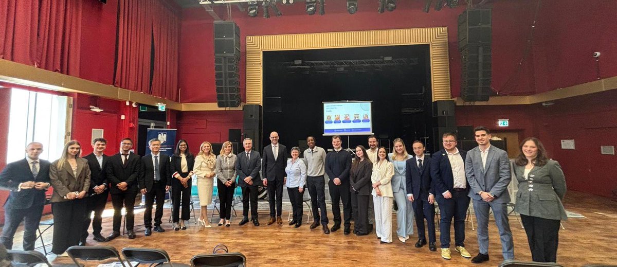 CGROManchester's tweet image. 🔷 Academic 📚 Diplomatic 🌍 &amp;amp; Business 💼 Summit - #Networking &amp;amp; #ThankYou 
We extend our sincere 🙏 to all speakers, partners, and participants who contributed to an event defined by substance, openness, and genuine dialogue. Full info: linkedin.com/posts/consulat…