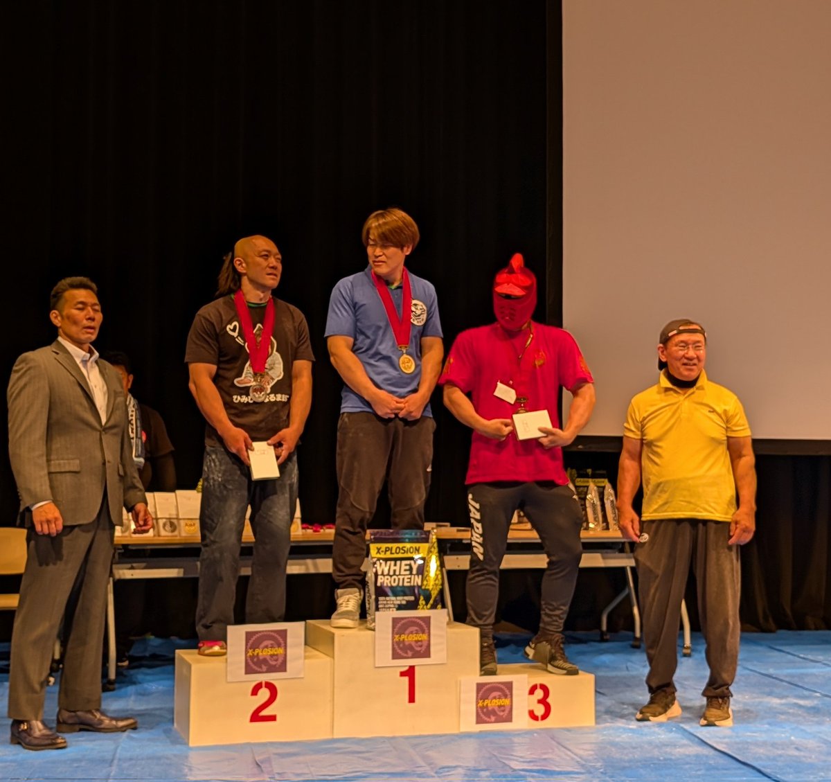 katohyoshio's tweet photo. 第24回オールジャパンアームレスリング選手権大会で右-80kg級マスターズで3位になりました(キン肉マンビッグボディで)。

何が知性だ

#キン肉マン
#アームレスリング
#AJAF
#超人マスクコレクション https://t.co/oKVm44sqJz