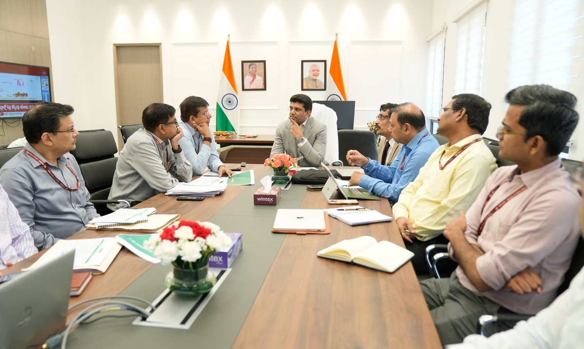Reviewed uptake of infrastructure being built under the Amended BharatNet Programme with DBN, <a href="/BSNLCorporate/">BSNL India</a> and <a href="/DoT_India/">DoT India</a> officers today.

A massive public investment is underway to bring optical fibre to rural India. Even as this rollout progresses, our focus must stay on