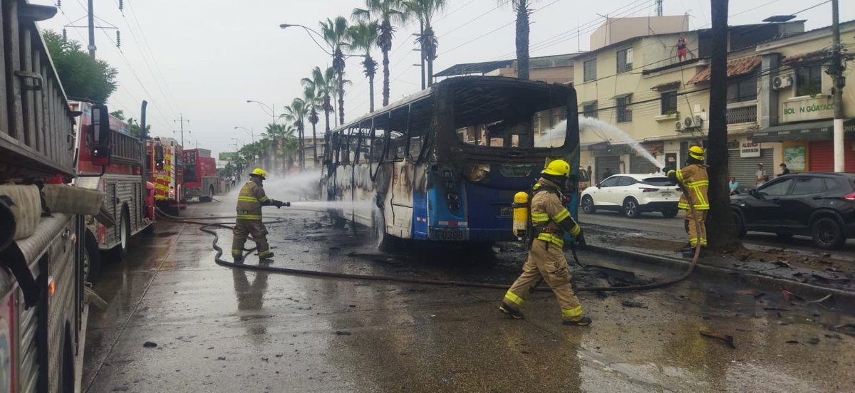 Bomberos Guayaquil tweet media