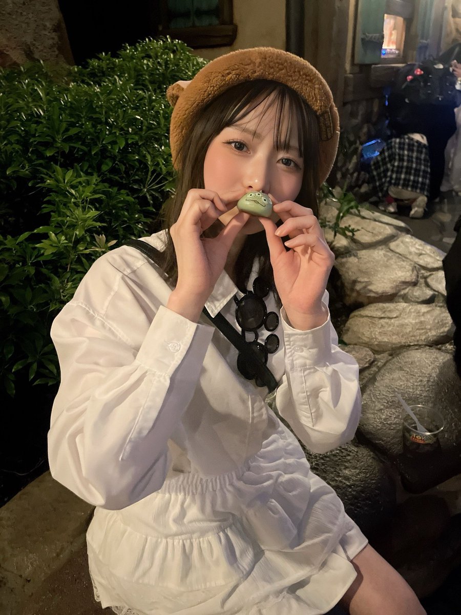 あんな tweet media