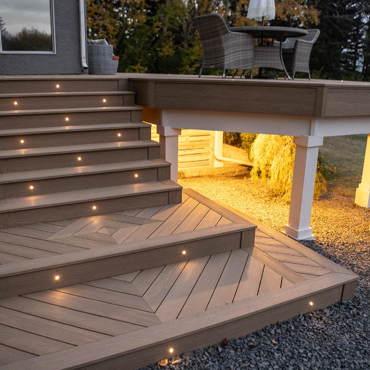 EvaLastGlobal's tweet photo. What turns a good outdoor space into a great one?

Design? Materials? Use?
For us, it’s time.
Less maintaining. More enjoying.

#InspiredSpaces #OutdoorLiving https://t.co/JhzUmXXfc4
