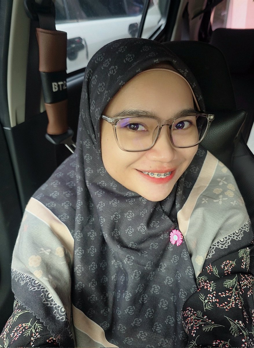 LINDA CLAUDYA tweet media