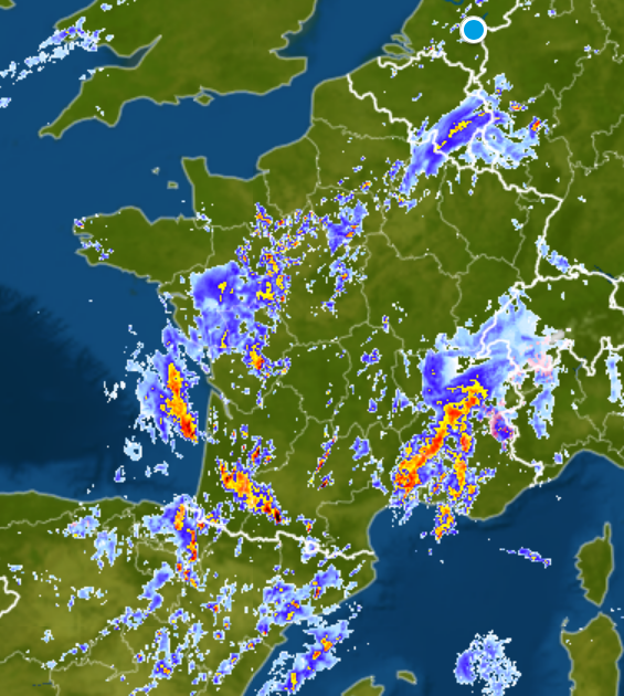 WsNL_Henry's tweet image. Het is een aardig rommeltje in Frankrijk en zuid Europa #regen #Onweer even aanklikten voor totaal schreenshot