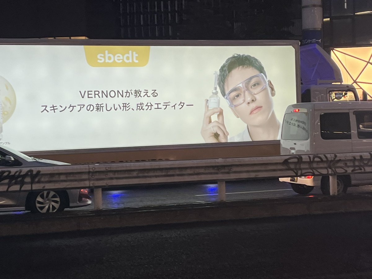 𝐴𝑚𝑖 tweet media