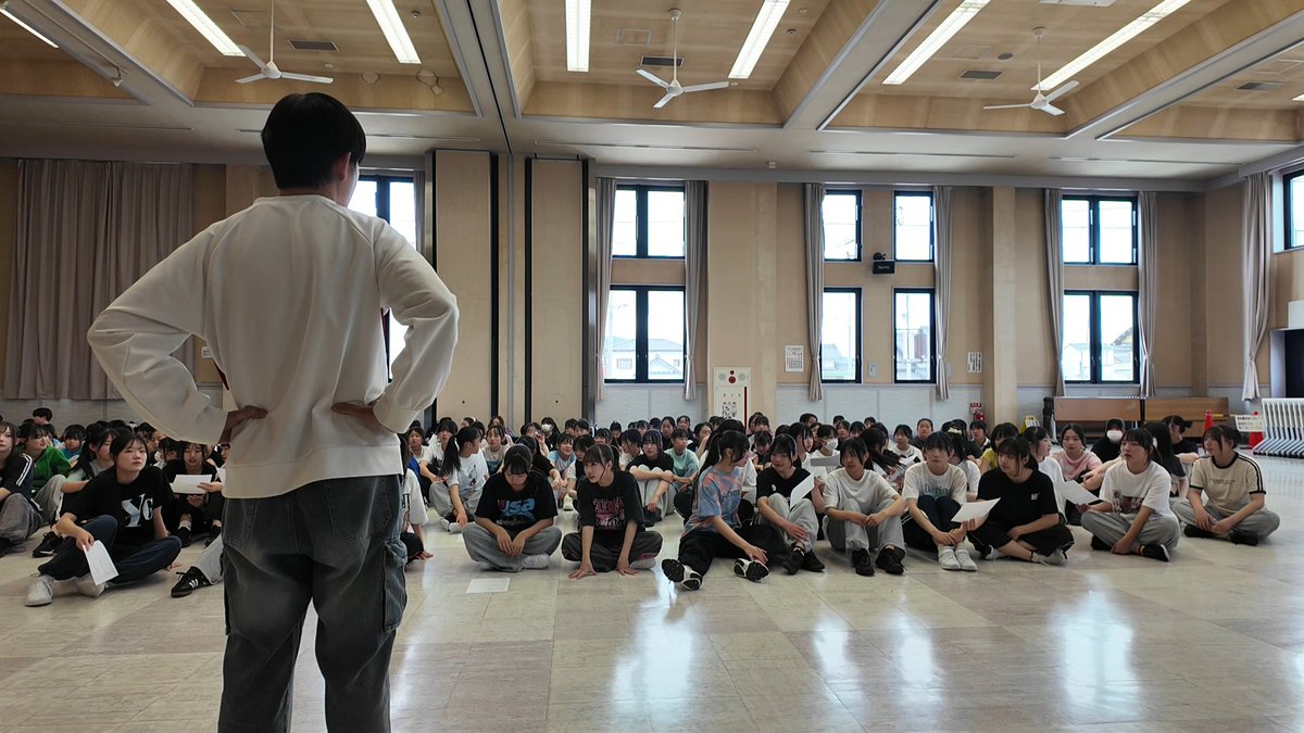 STEnterProject's tweet photo. 夏のミュージカル公演の練習がスタートしました。この舞台は、キャストが200名いるので、とにかく練習が大変！ https://t.co/EiHidh0Hx7